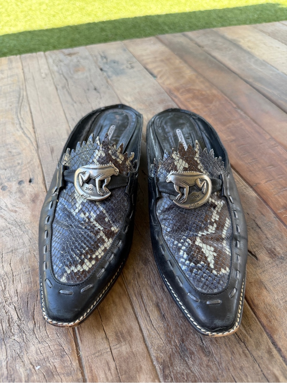 Women’s Black & Blue Snakeskin Slip-On Loafers